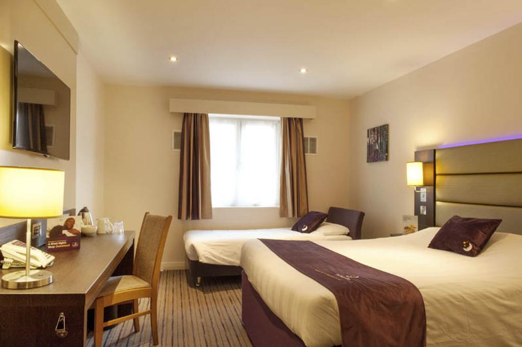 Premier Inn Epsom South Chambre photo